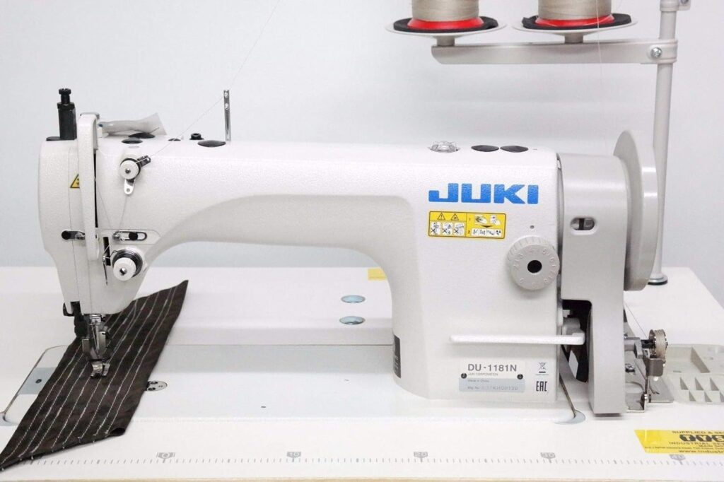 Industrial Sewing Machine Juki DDL-8700 Lockstitch Sewing Machine with Ergonomic Chair + Servo Motor + Table Stand Cut Juki DDL8700 Combo + LED Lamp Commercial Grade Sewing Machine